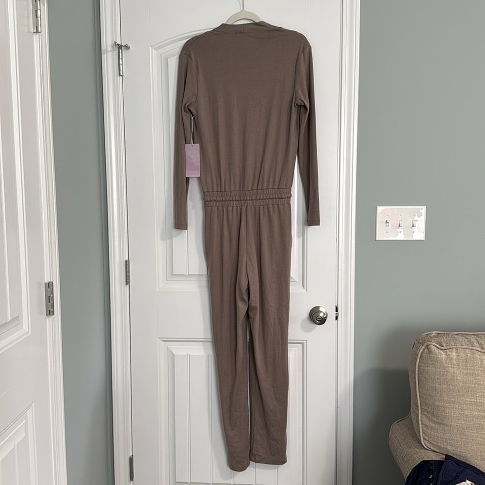 NanaMacs Fashion on Earth hello darling jumpsuit (tan) SMALL - Picture 9 of 13